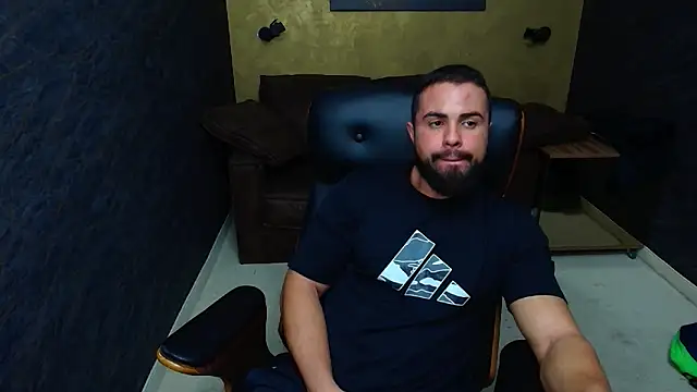 HayesWood online show from November 3, 2025, 5:42 am