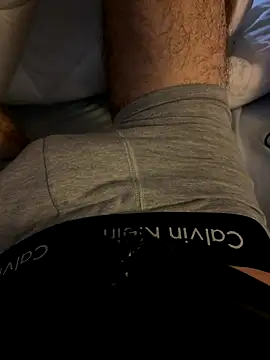 bklftintin94 online show from November 27, 2025, 8:11 pm