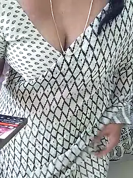 tamil chitra12 online show from November 5, 2025, 4:34 am