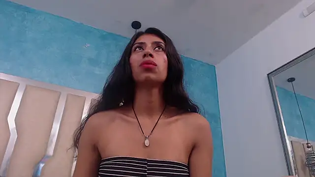 Megan Dolcee online show from November 6, 2025, 1:34 pm