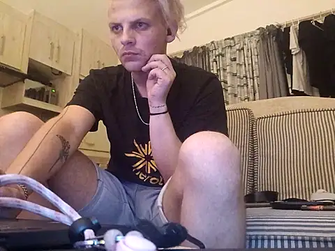 THOMMONSTER5299 online show from February 5, 2026, 1:21 am