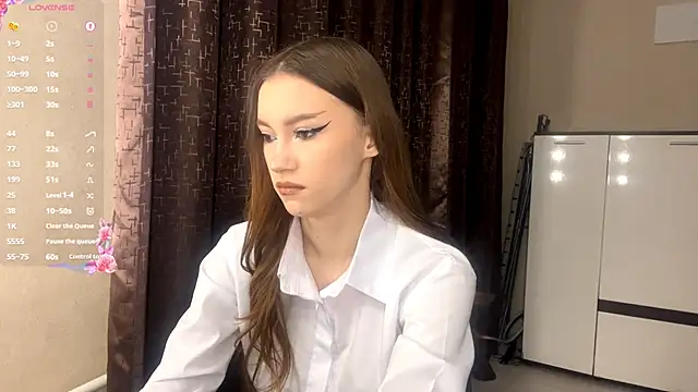 PrincessSuki online show from November 16, 2025, 2:44 pm