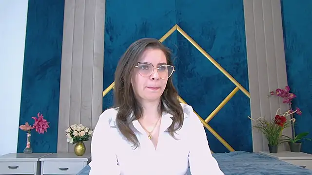 MisteryBlush online show from November 3, 2025, 8:21 pm