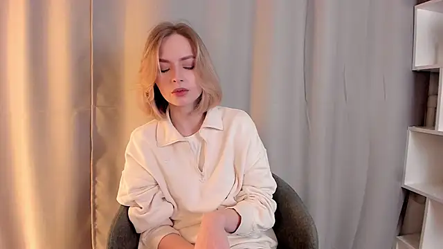 BaileyBernos online show from November 1, 2025, 1:24 pm