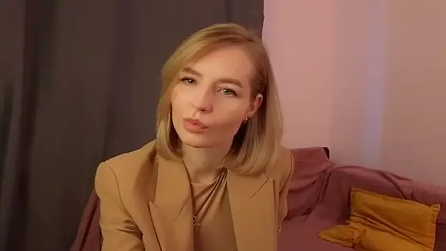 BaileyBernos online show from November 14, 2025, 9:19 am