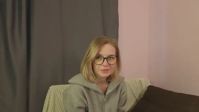 BaileyBernos online show from November 16, 2025, 9:04 am