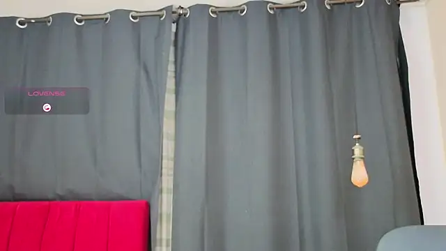 Snapshot of Flor_Gil chatting on December 20, 2025, 3:46 am Flor Gil online show from December 20, 2025, 3:46 am