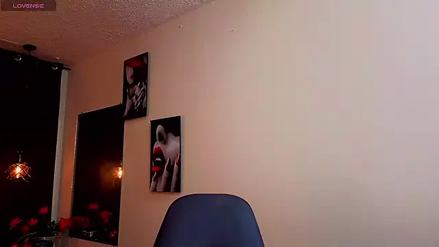 Snapshot of Flor_Gil chatting on January 7, 2026, 2:58 am Flor Gil online show from January 7, 2026, 2:58 am