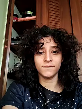 Juliet 1  online show from November 28, 2025, 1:14 pm