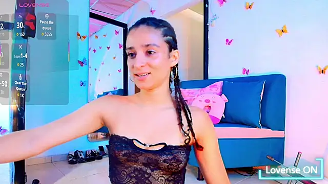 Juliet 1  online show from November 30, 2025, 5:39 pm