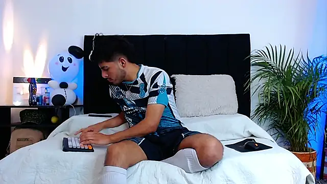 Snapshot of jaiden_thoner chatting on November 4, 2025, 5:28 am jaiden thoner online show from November 4, 2025, 5:28 am