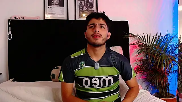 Snapshot of jaiden_thoner chatting on November 20, 2025, 5:18 am jaiden thoner online show from November 20, 2025, 5:18 am