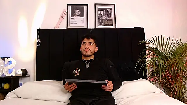 Snapshot of jaiden_thoner chatting on November 26, 2025, 6:03 am jaiden thoner online show from November 26, 2025, 6:03 am