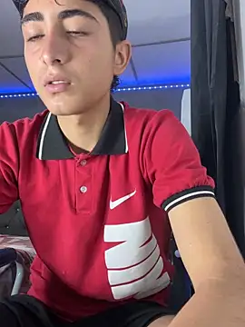 MathieuAGT online show from November 14, 2025, 11:46 pm