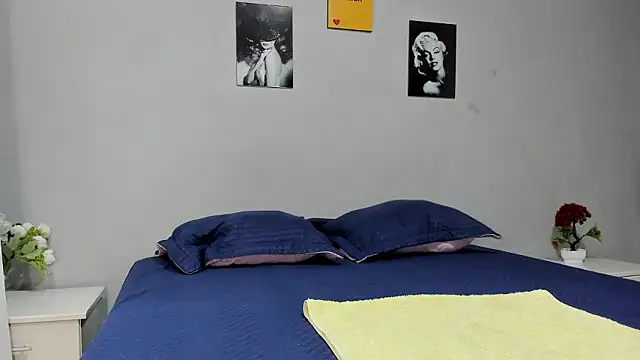 sexynova 93 online show from March 30, 2026, 7:48 pm