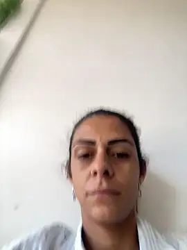 sabrinaneves online show from April 18, 2026, 1:26 pm