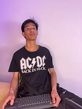 michael vidal online show from October 30, 2025, 7:25 pm