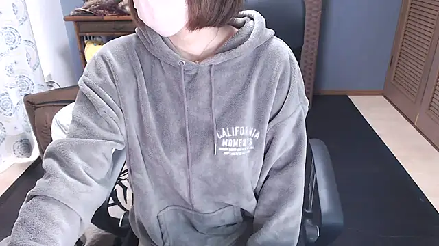 YUNONNON online show from February 25, 2026, 4:44 am