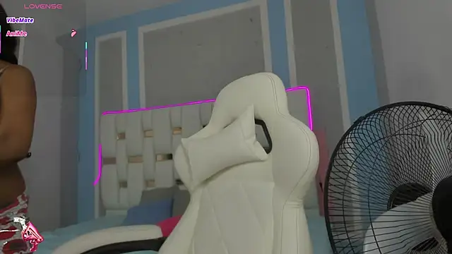 Katia Santana1 online show from December 2, 2025, 3:23 am