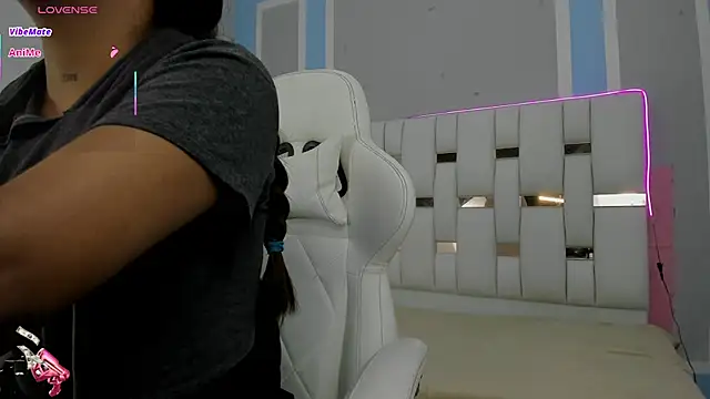 Katia Santana1 online show from December 3, 2025, 4:09 am