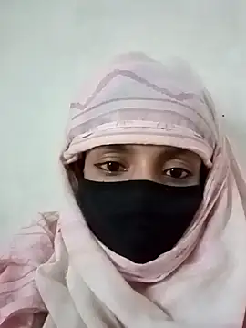 Quenn-Jiya752 online show from November 4, 2025, 9:52 am