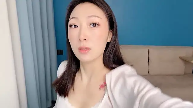 ella55-- online show from April 21, 2026, 1:07 am