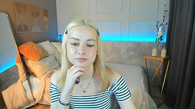 Snapshot of Jessie_Cuti chatting on February 17, 2026, 1:51 pm Jessie Cuti online show from February 17, 2026, 1:51 pm