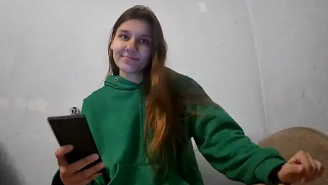 Zizi Zuzu online show from November 27, 2025, 7:05 pm