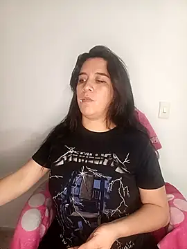 alanna sweett00 online show from November 28, 2025, 8:55 pm