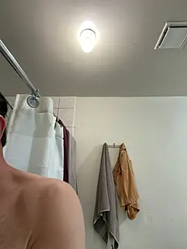 ezrah23 online show from March 28, 2026, 5:29 am