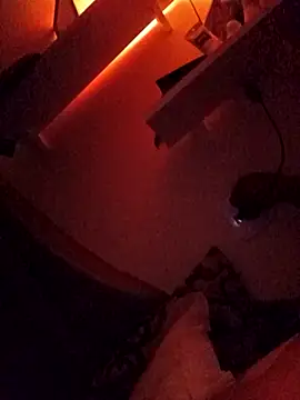 loboalfa2030 online show from November 6, 2025, 2:56 am