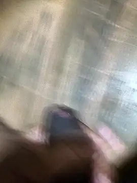 raj677181 online show from April 18, 2026, 8:20 pm