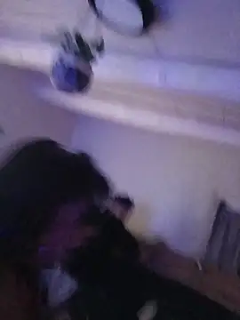 MZThang2Kute online show from November 26, 2025, 4:24 am