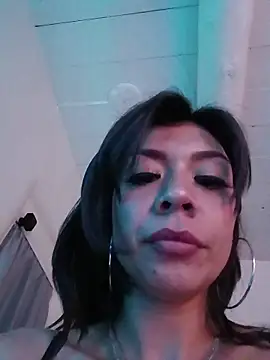 MZThang2Kute online show from November 29, 2025, 11:02 am