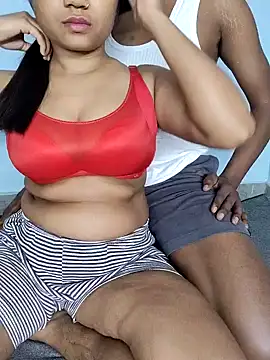 Snapshot of Cuty_Pussy1 chatting on April 7, 2026, 11:32 am Cuty Pussy1 online show from April 7, 2026, 11:32 am