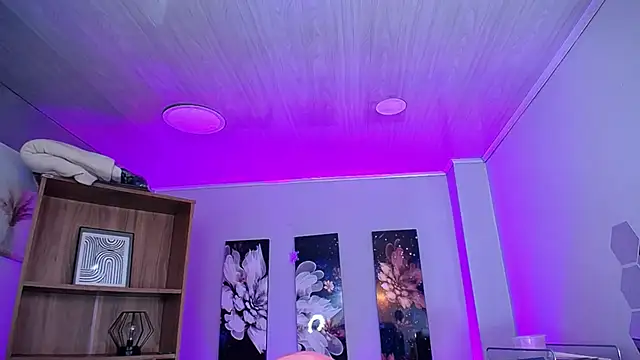 roseefancy19 online show from January 6, 2026, 11:25 am