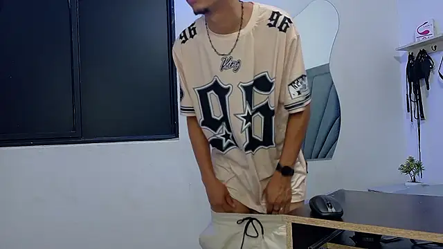 DamianandEva online show from March 10, 2026, 12:32 pm