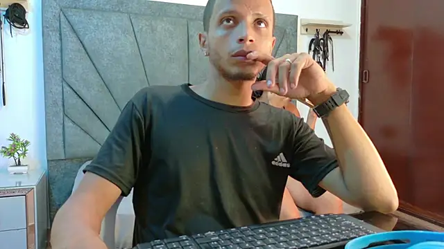 DamianandEva online show from June 16, 2026, 1:25 pm