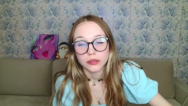 phreshgirlswag online show from April 2, 2026, 7:55 pm