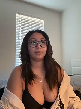 minha baby online show from February 12, 2026, 5:30 pm