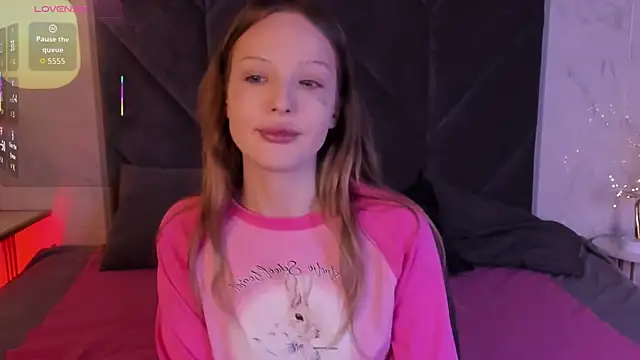 Iris Fresh online show from December 4, 2025, 8:39 pm