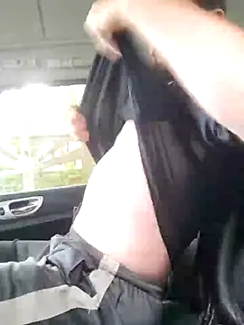 Snapshot of rooliv1 chatting on February 3, 2026, 6:02 pm rooliv1 online show from February 3, 2026, 6:02 pm