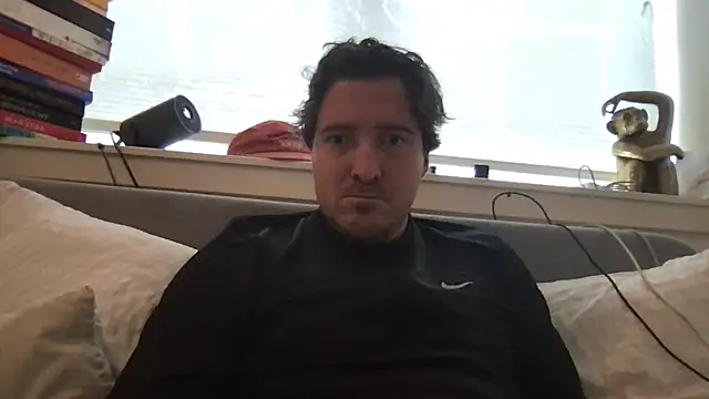 dutchpieter95 online show from April 20, 2026, 10:51 am