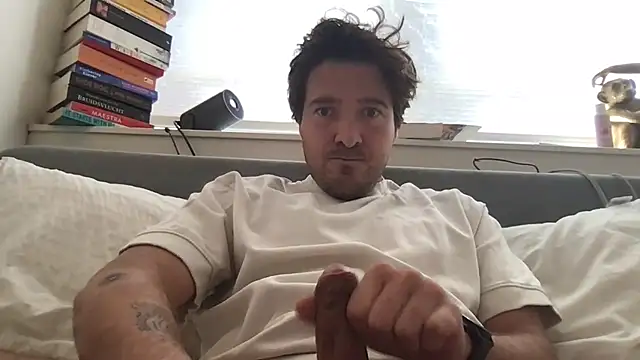 dutchpieter95 online show from April 22, 2026, 6:38 am