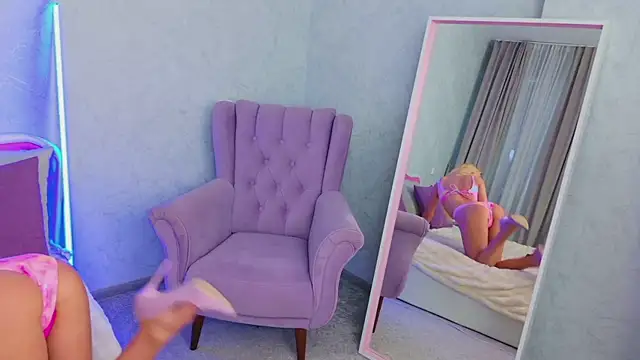 Barbie Kris   online show from April 6, 2026, 1:14 am