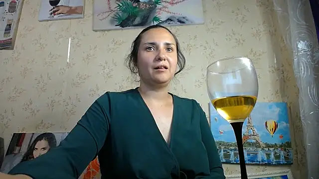 Snapshot of VoulezVous_Angel chatting on June 5, 2026, 6:24 pm VoulezVous Angel online show from June 5, 2026, 6:24 pm