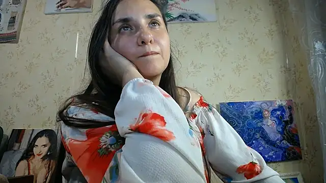 Snapshot of VoulezVous_Angel chatting on August 3, 2026, 6:00 pm VoulezVous Angel online show from August 3, 2026, 6:00 pm
