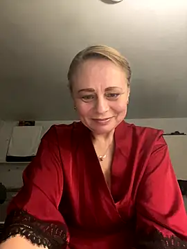 ToriLove777 online show from November 10, 2025, 5:28 am