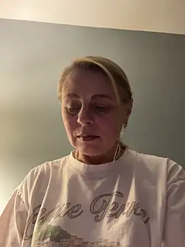 ToriLove777 online show from November 14, 2025, 7:07 am