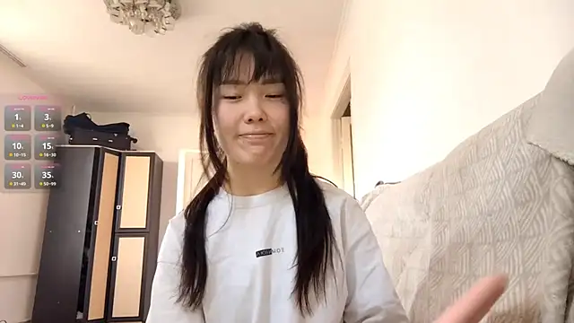 DianaMendoza online show from November 21, 2025, 9:19 am